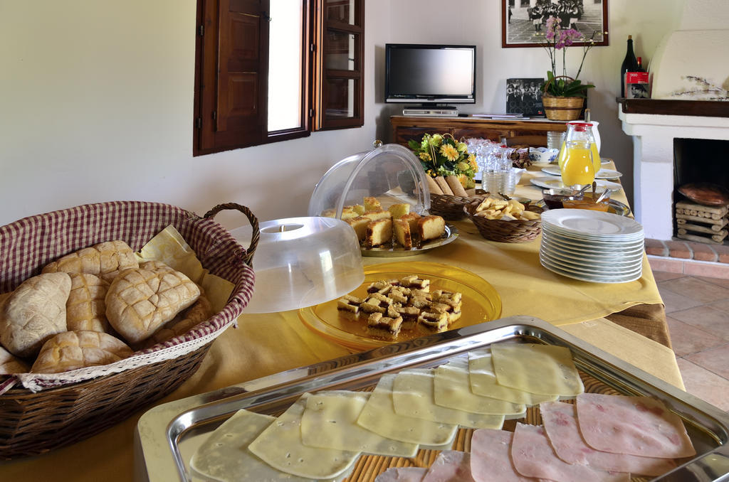 Agriturismo Guthiddai 奥列纳 外观 照片