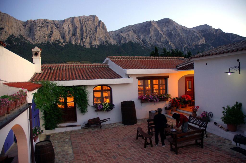 Agriturismo Guthiddai 奥列纳 外观 照片