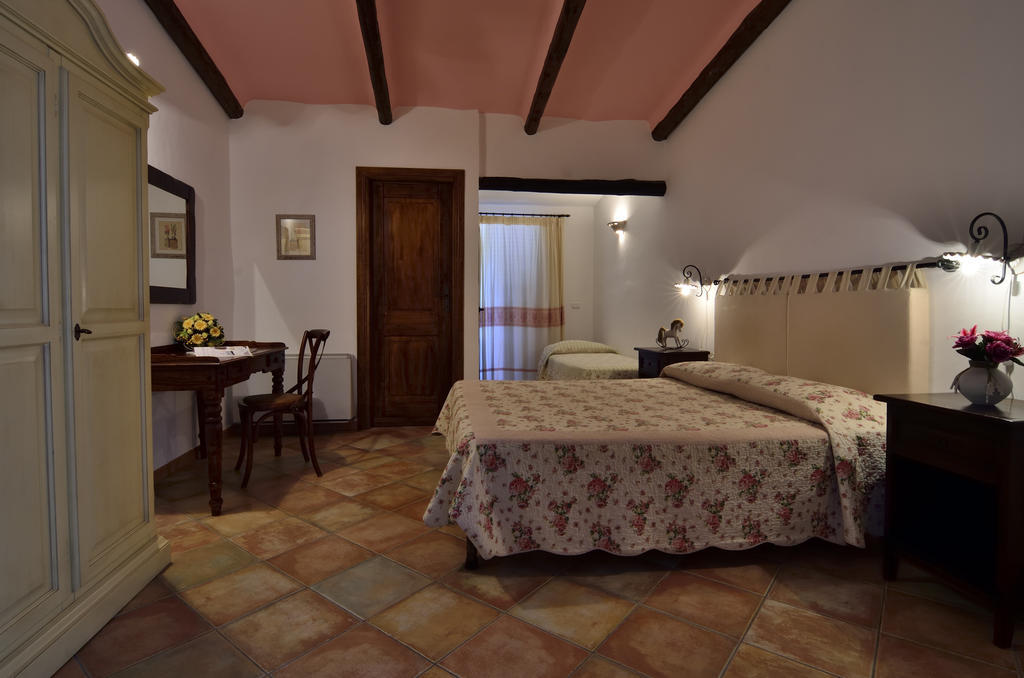 Agriturismo Guthiddai 奥列纳 外观 照片