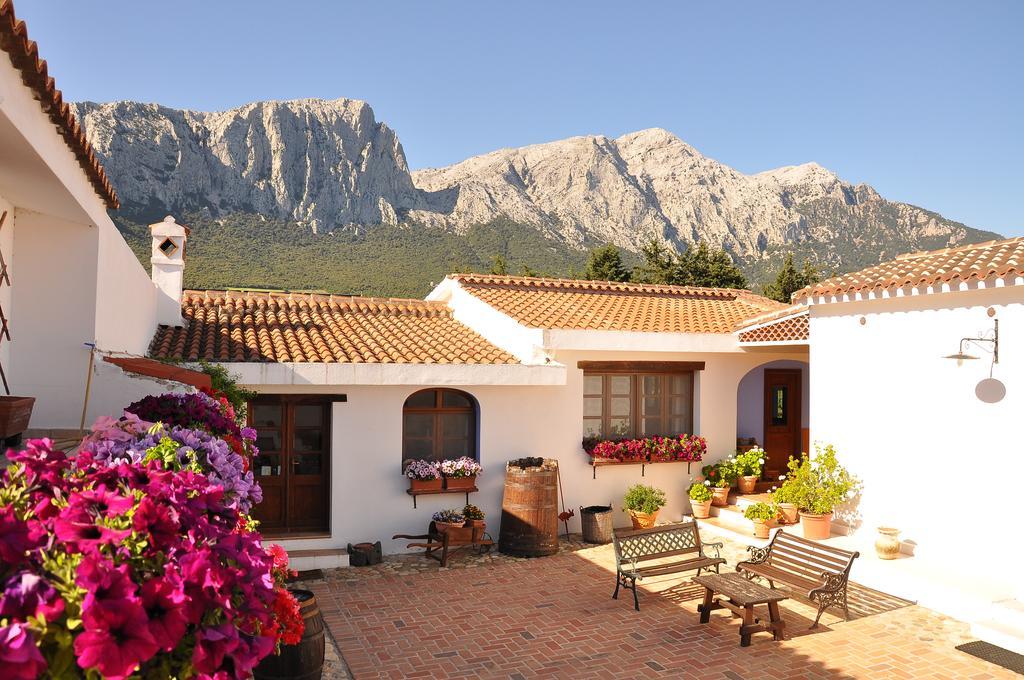 Agriturismo Guthiddai 奥列纳 外观 照片