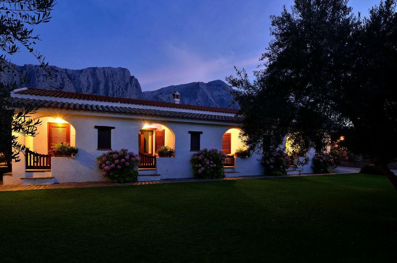 Agriturismo Guthiddai 奥列纳 外观 照片